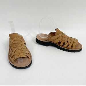 Chubasco Weaved Leather Slipped Women-8;Men-6